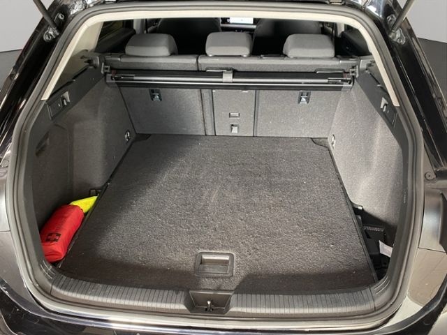 Volkswagen Golf VIII Variant 2.0 TDI Life / Navi LED RFK foto 11