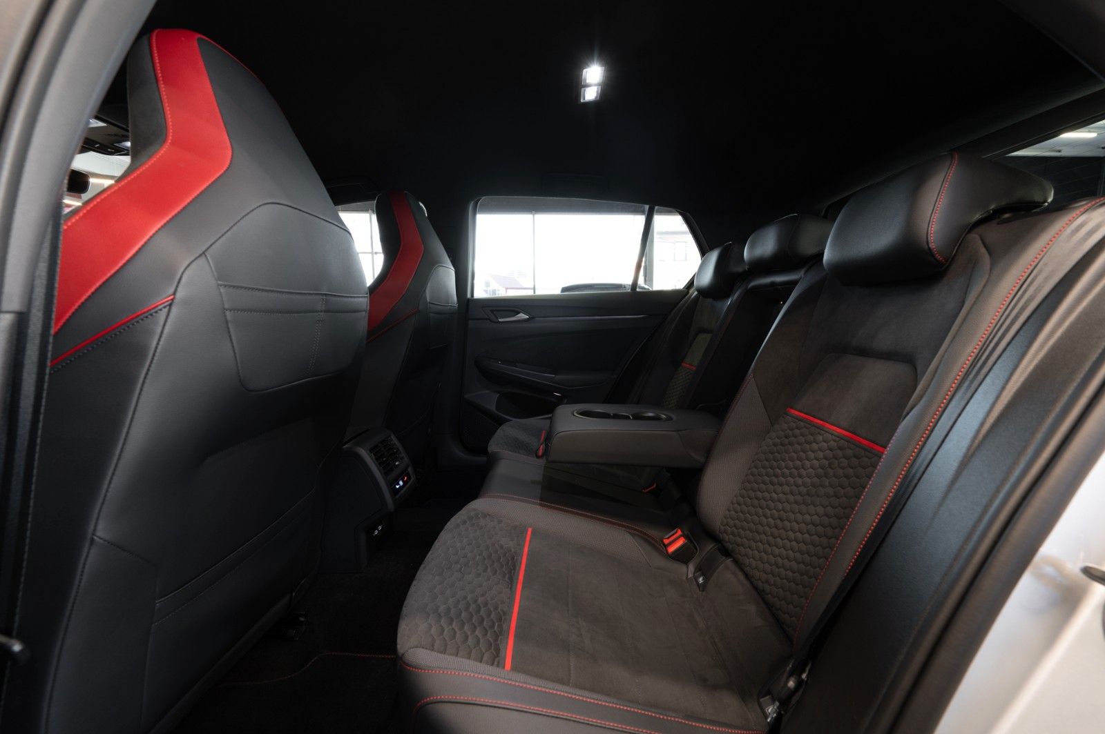 Volkswagen Golf 8 GTI Clubsport|BLACK STYLE|NAVI|19-ZOLL foto 13