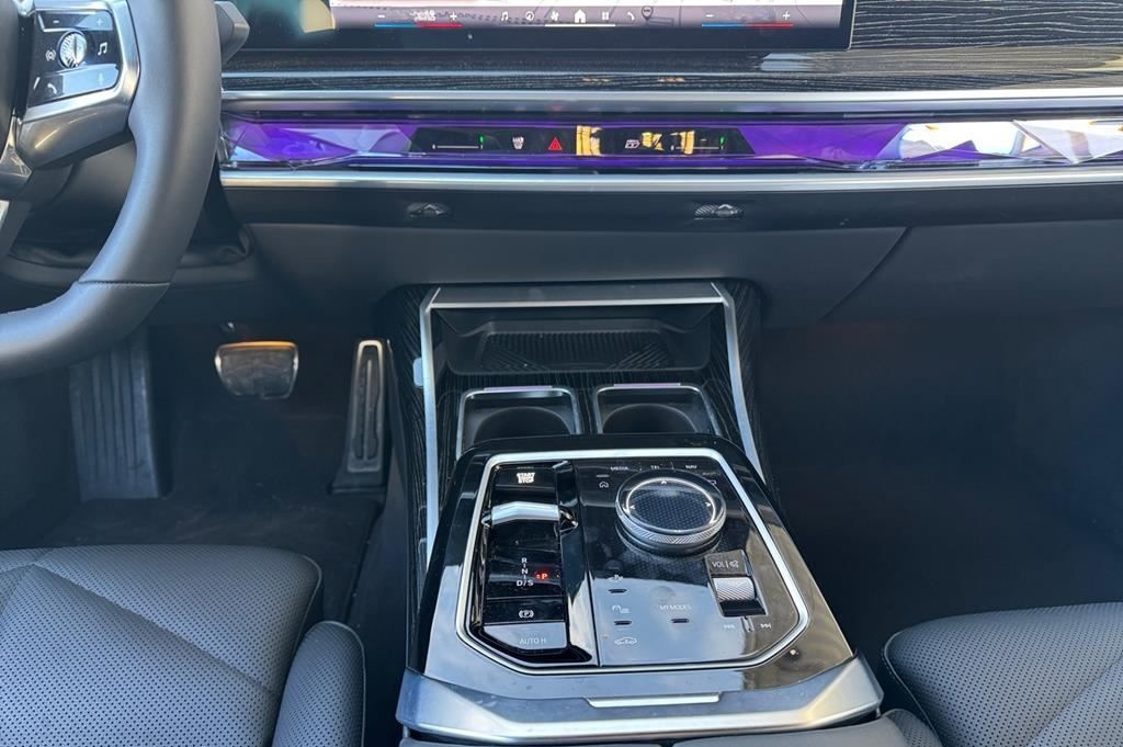 BMW 740d xDrive M Sport Inno+Sky Lounge+Standhg+B&W foto 10