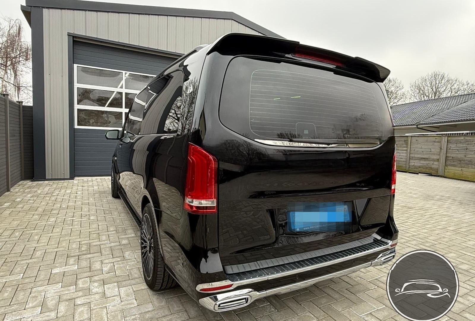 Mercedes-Benz V-Klasse Extralang VIP Umbau TV Massage PS5 foto 7