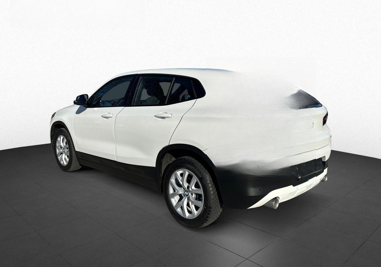 BMW X2 sDrive20d PA DA LED PDC RFK HiFi SitzHz Navi foto 5