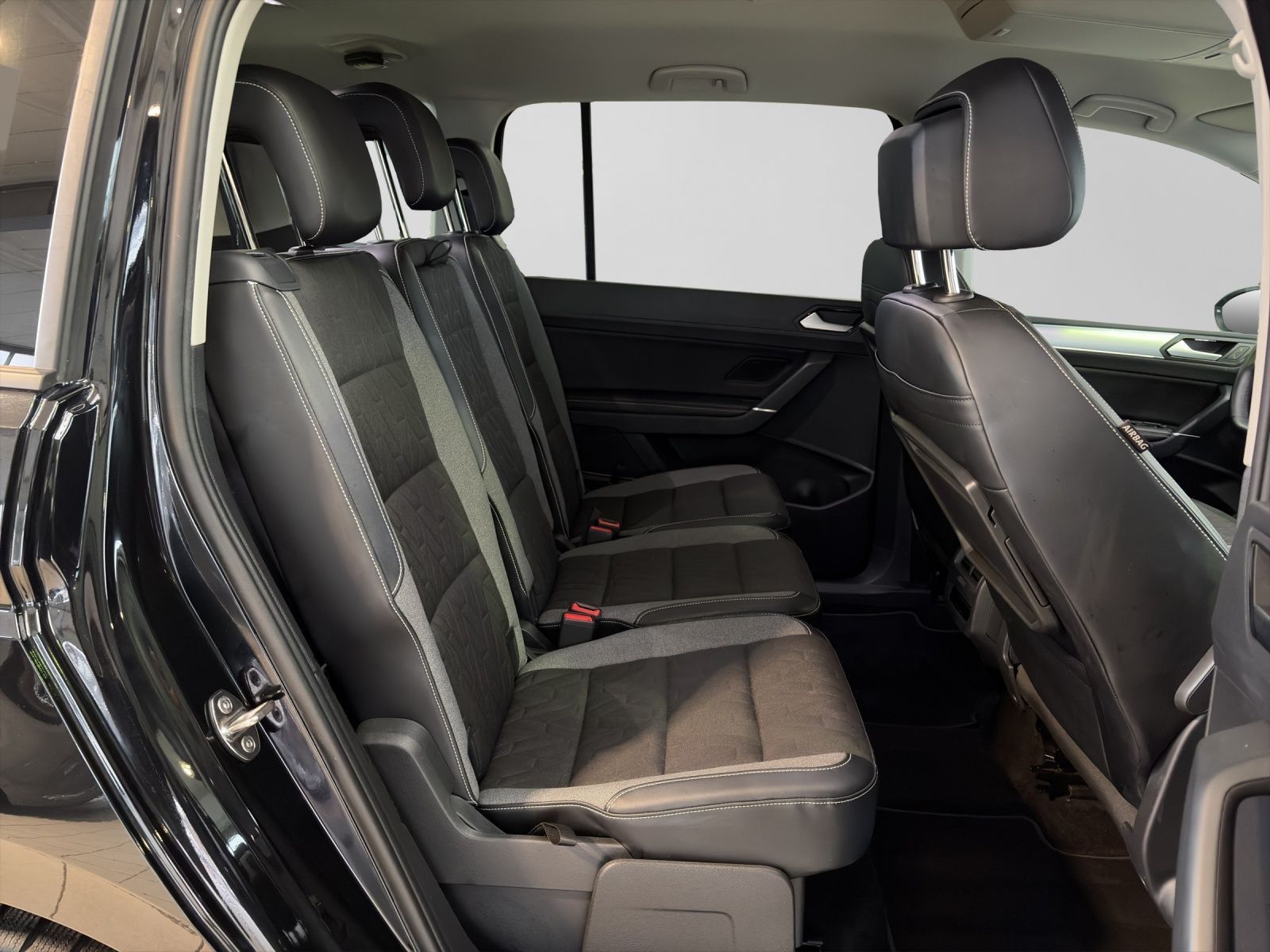 Volkswagen Touran 1.5 TSI DSG GOAL 7SITZE LED AHK ASSIST foto 6