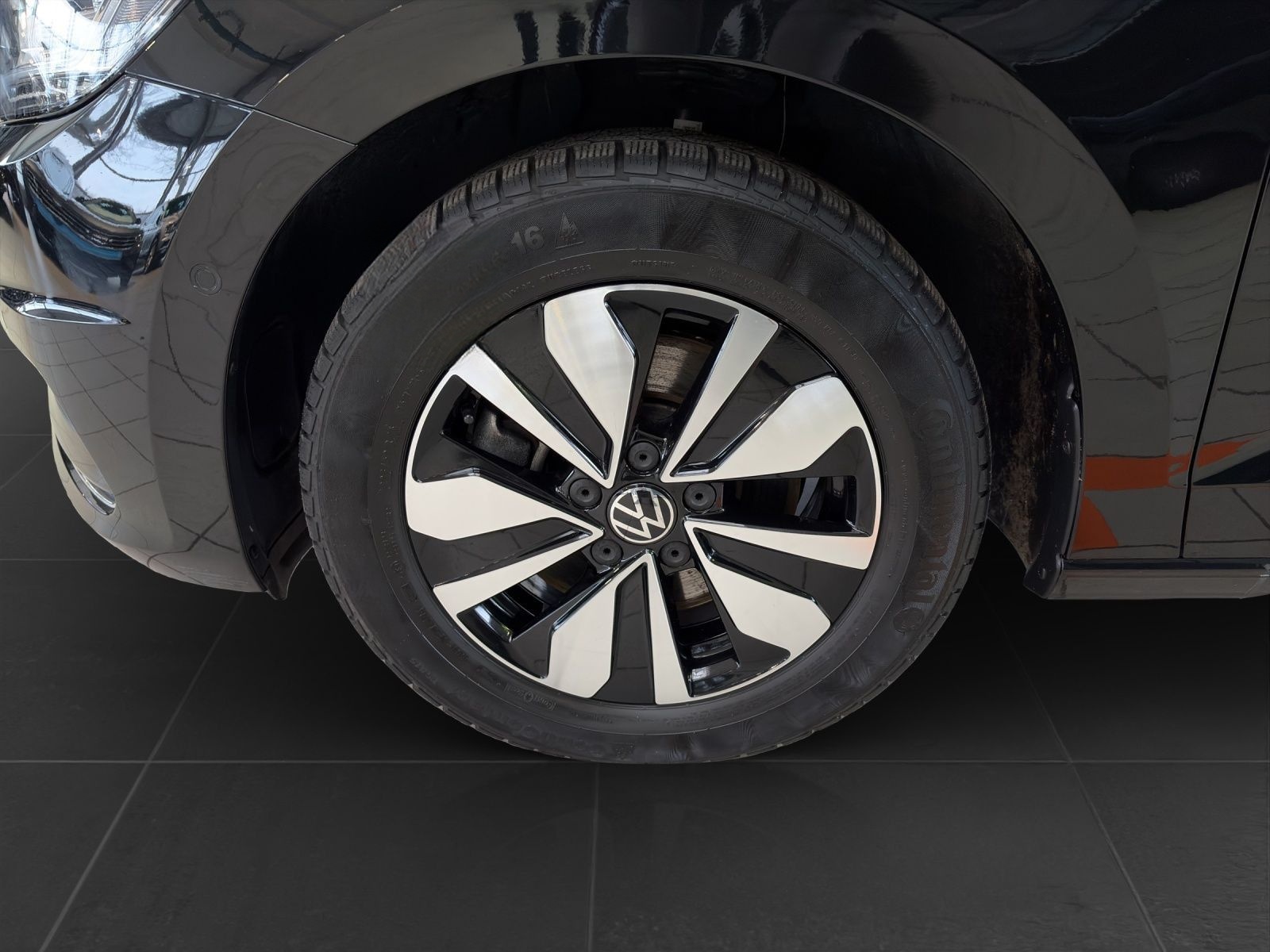 Volkswagen Touran 1.5 TSI DSG GOAL 7SITZE LED AHK ASSIST foto 7