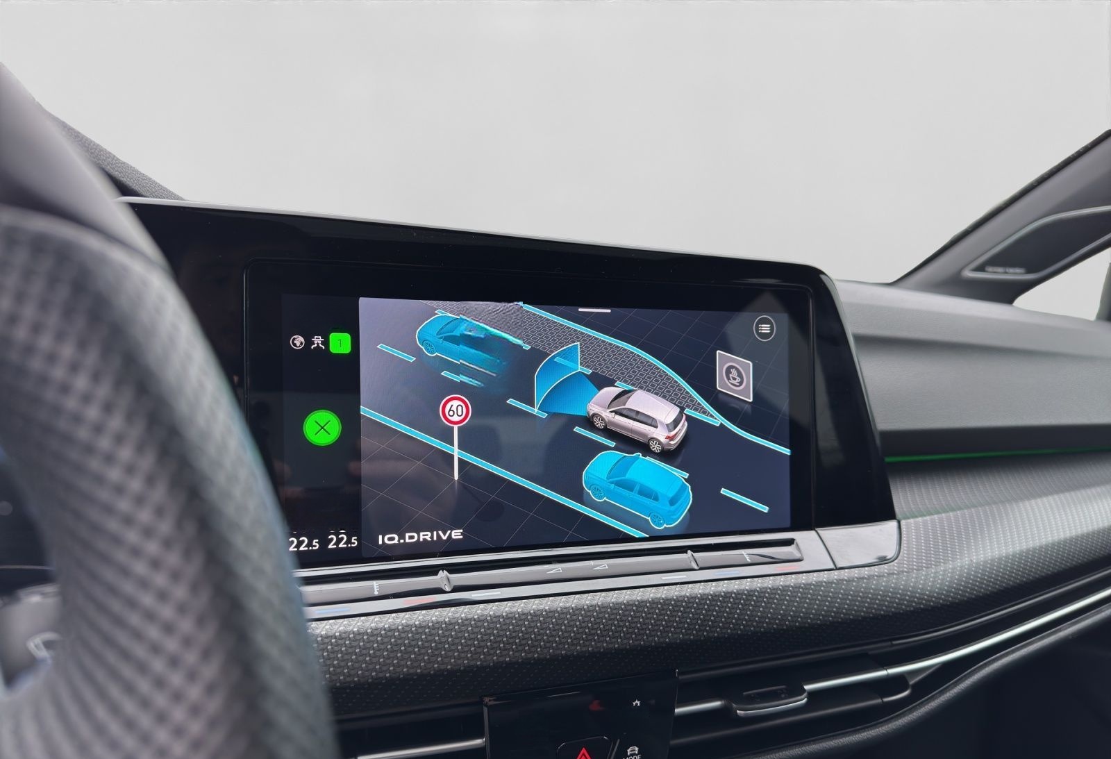 Volkswagen Golf R BLACK STYLE LM19 LEDER V-MAX PANO HARMAN foto 16