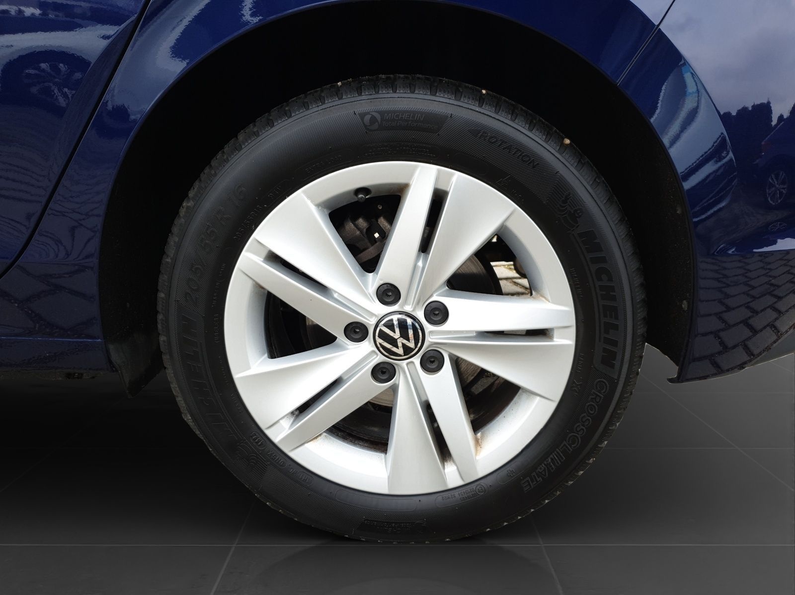 Volkswagen Golf 2.0 TDI DSG LIFE NAVI KAMERA ASSIST behMFL foto 7