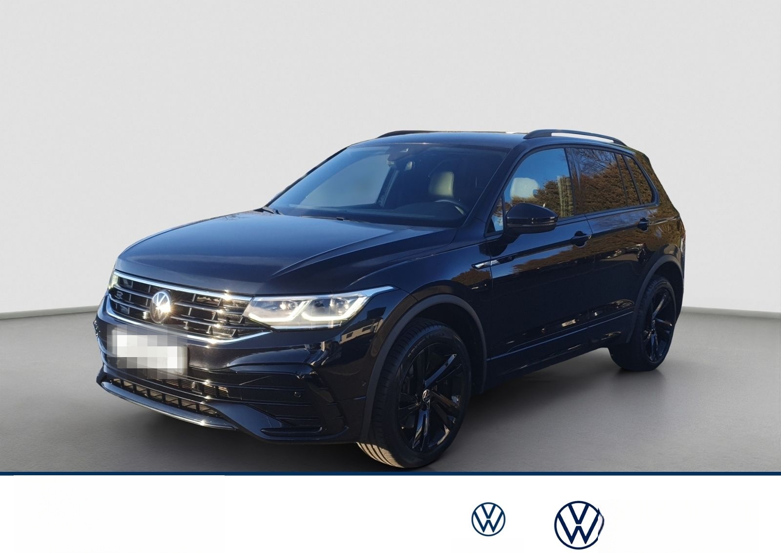 Volkswagen Tiguan 2.0TDI*4M*R-LINE-BLACK*AHK*NAV*MATRIX*DCC