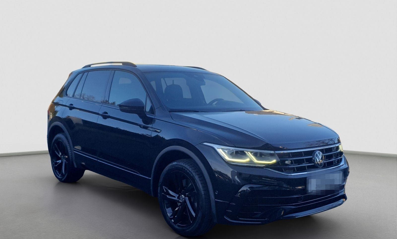 Volkswagen Tiguan 2.0TDI*4M*R-LINE-BLACK*AHK*NAV*MATRIX*DCC foto 8