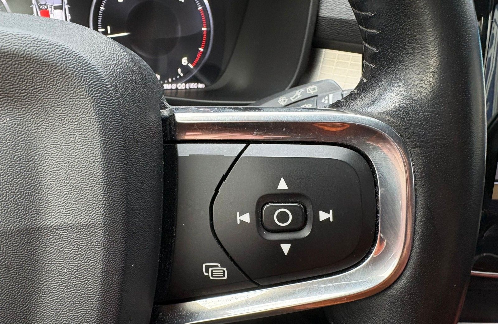 Volvo XC 40 XC40 Momentum AWD foto 21