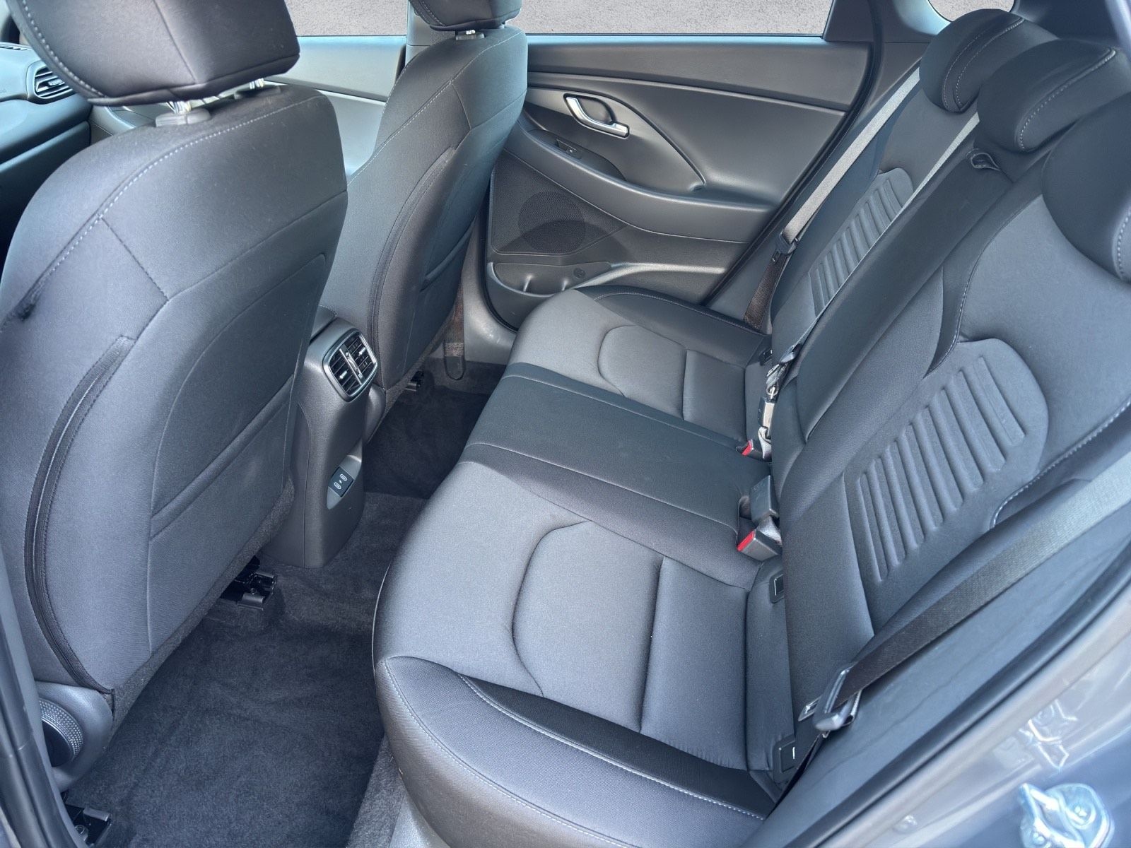 Hyundai i30 1.0 T-GDi Advantage VIRTUAL/NAVI/LED foto 6