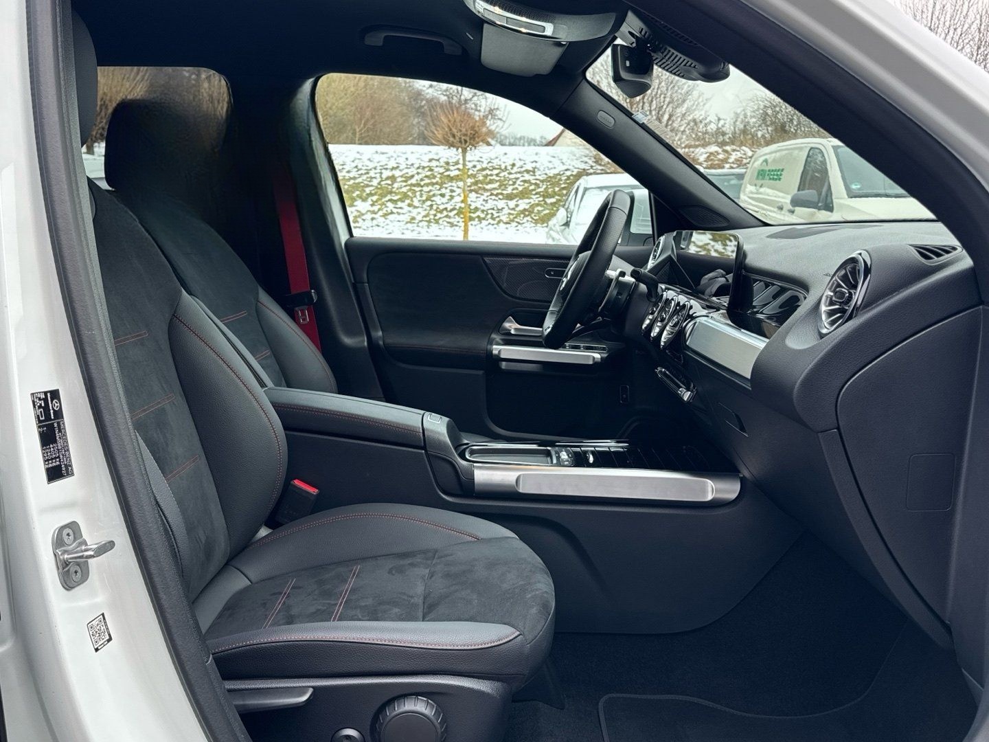 Mercedes-Benz GLB 35 AMG 4M Multibeam 7-Sitzer Kamera MBUX AHK foto 13