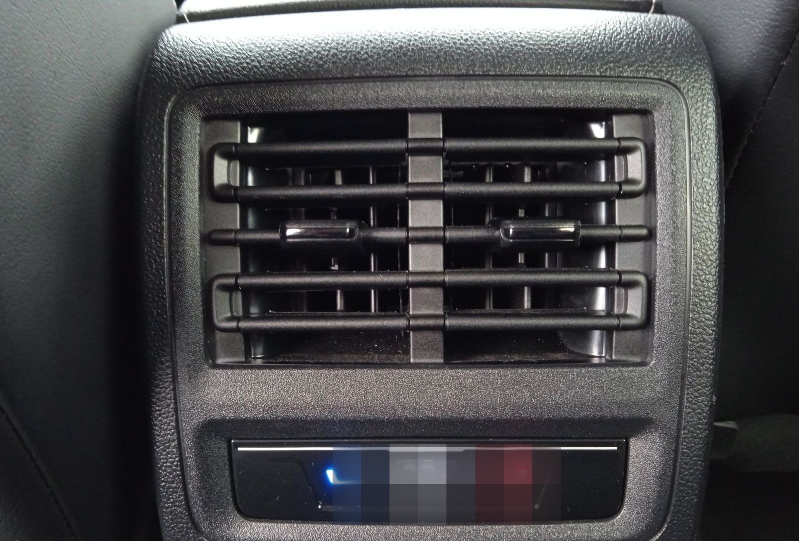 Volkswagen Golf VIII Goal 1.5 eTSI DSG / App, LED, ACC, SHZ foto 20