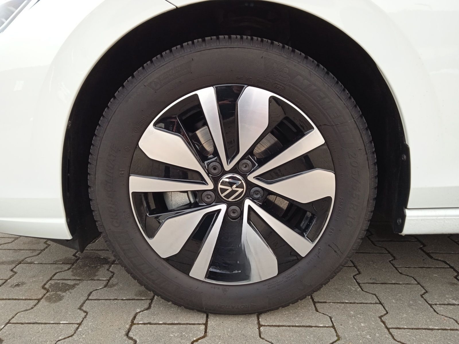 Volkswagen Golf VIII Goal 1.5 eTSI DSG / App, LED, ACC, SHZ foto 8