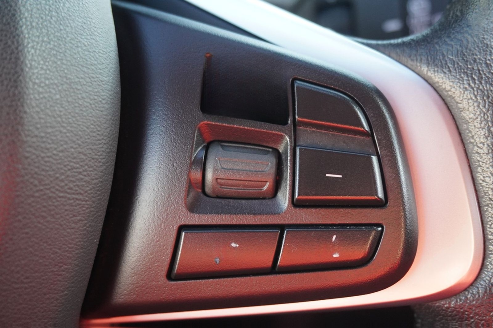 BMW X2 sDrive18iA LED Navi AHK el. Heckklappe PDC foto 22