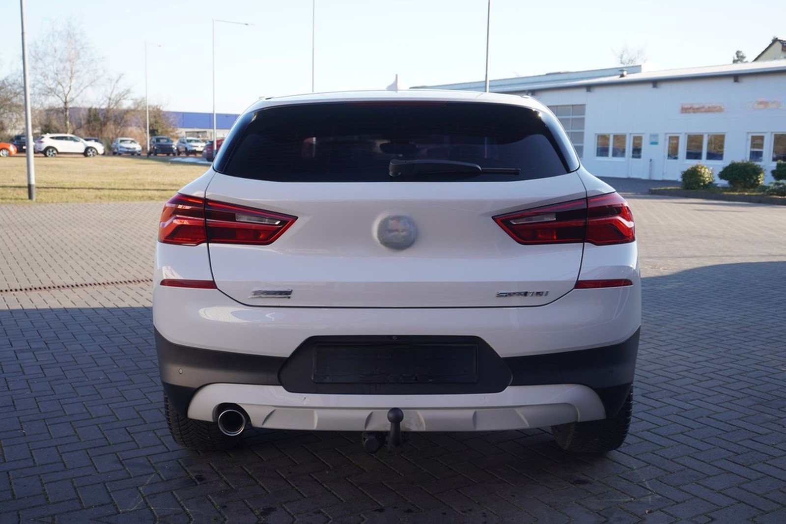 BMW X2 sDrive18iA LED Navi AHK el. Heckklappe PDC foto 4