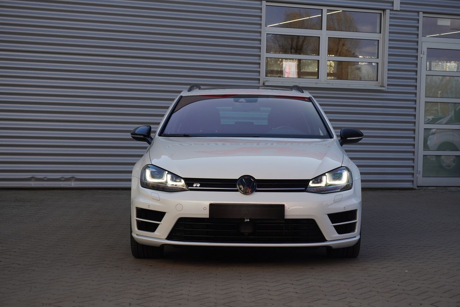 Volkswagen Golf VII Variant 2.0 TSI BMT R 4Motion NAVI ACC foto 3