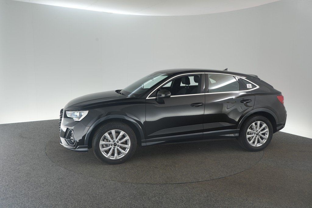 Audi Q3 Sportback 40 TFSI quattro S tronic MMI Navi foto 5