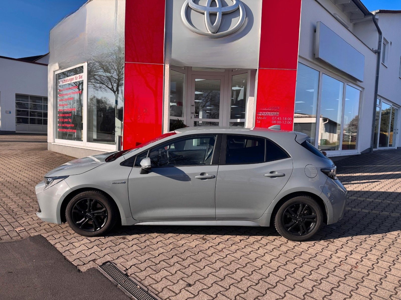 Toyota Corolla Hybrid Club foto 11