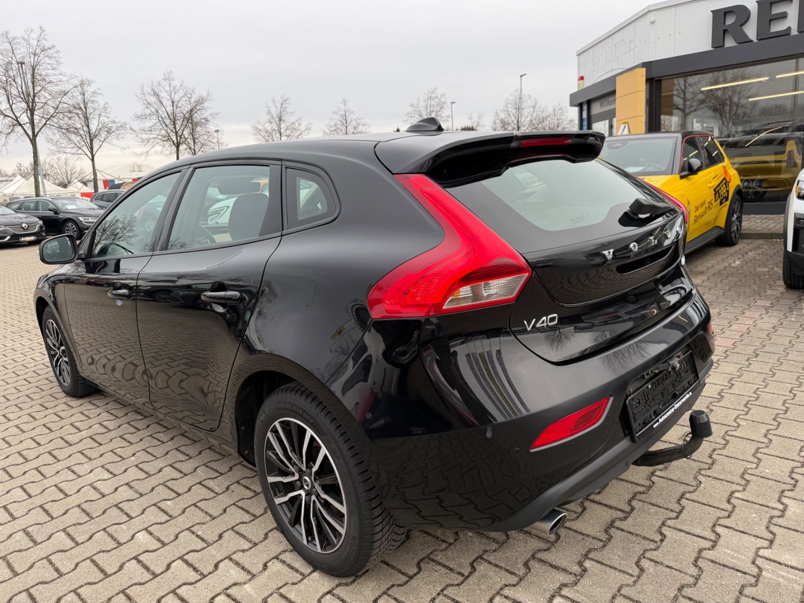 Volvo V40 Momentum 2.0 Ltr. - 110 kW Diesel foto 7