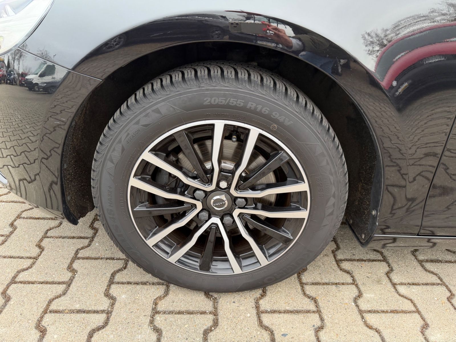 Volvo V40 Momentum 2.0 Ltr. - 110 kW Diesel foto 10