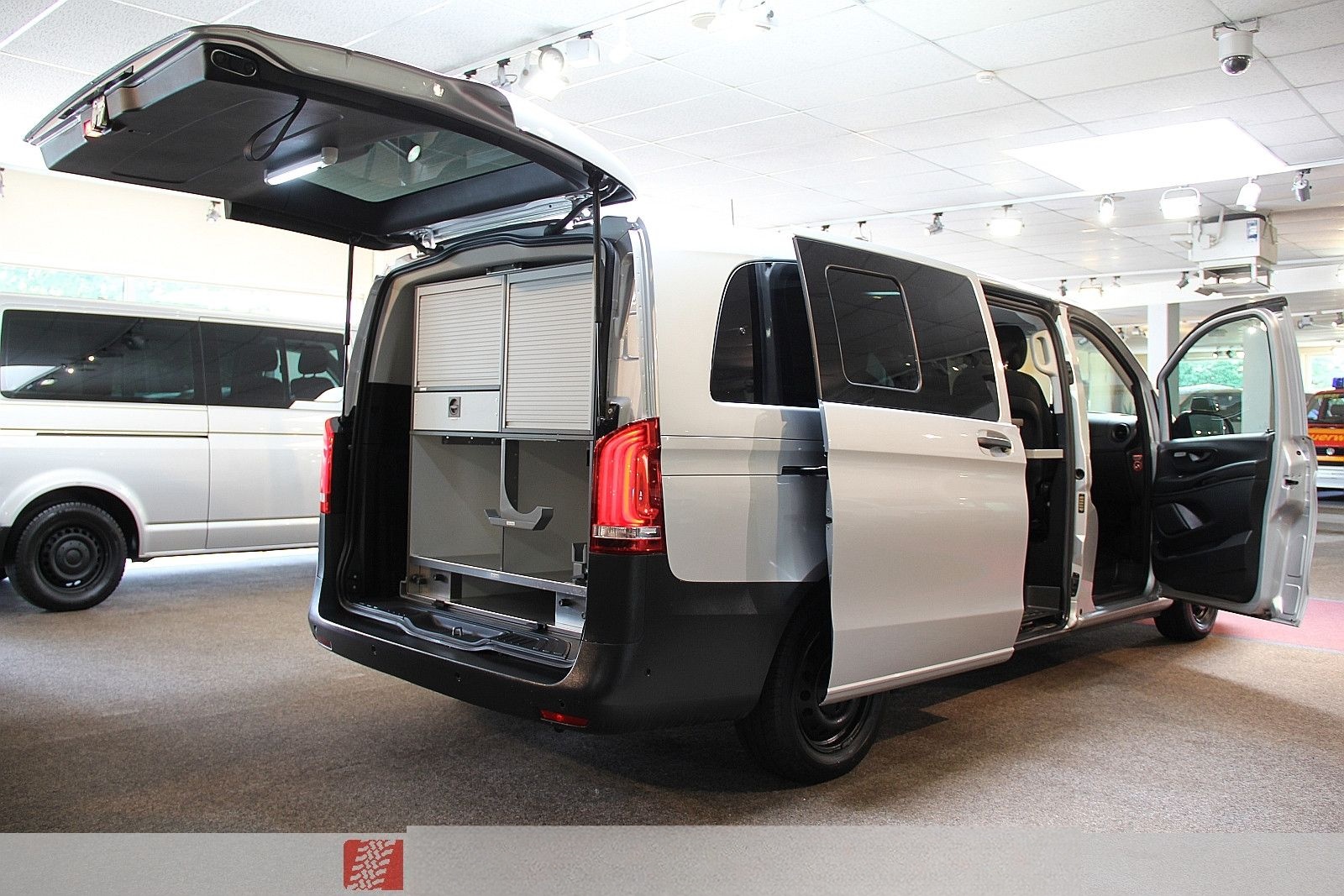Mercedes-Benz Vito Tourer 116 lang 4Sitz AHK Büro-Wohnmobil foto 25