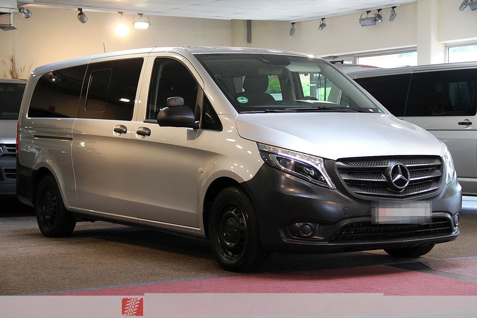 Mercedes-Benz Vito Tourer 116 lang 4Sitz AHK Büro-Wohnmobil foto 7