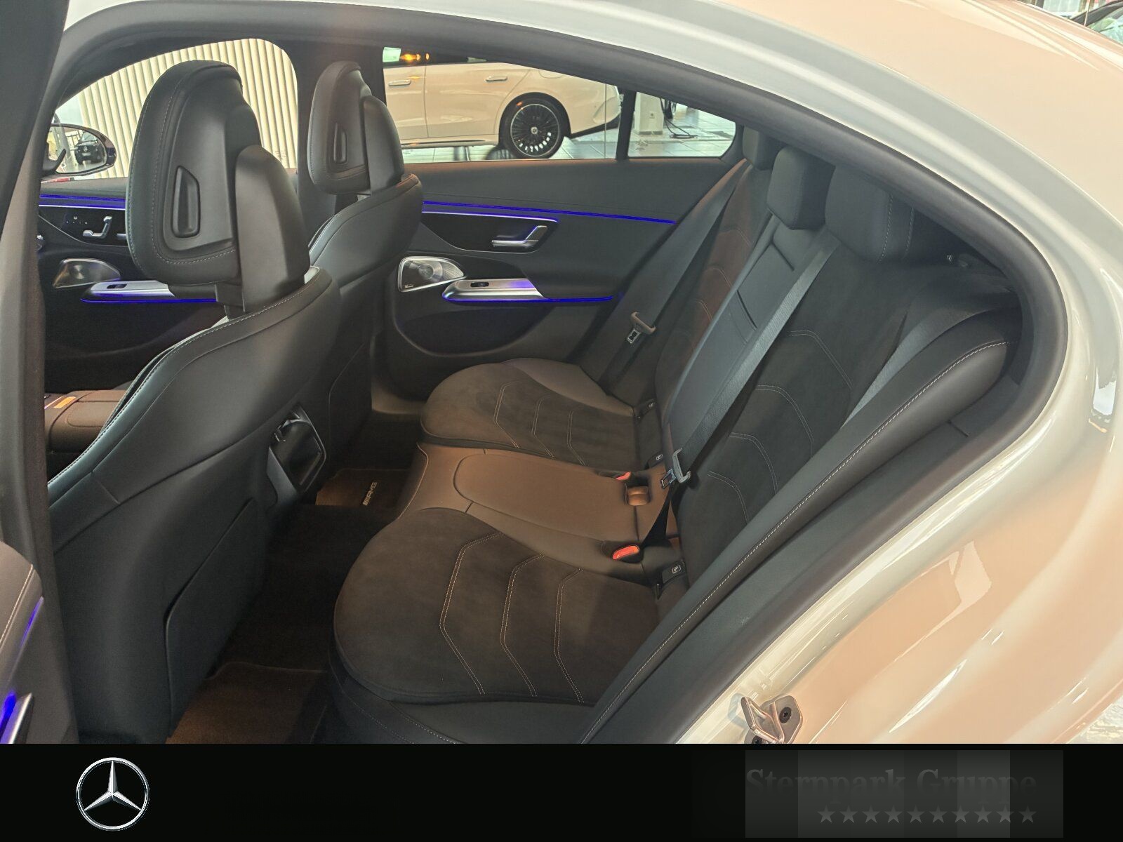 Mercedes-Benz E 220 d AMG Pano*Burm-4D*360*Digital*Memo*Distro foto 11