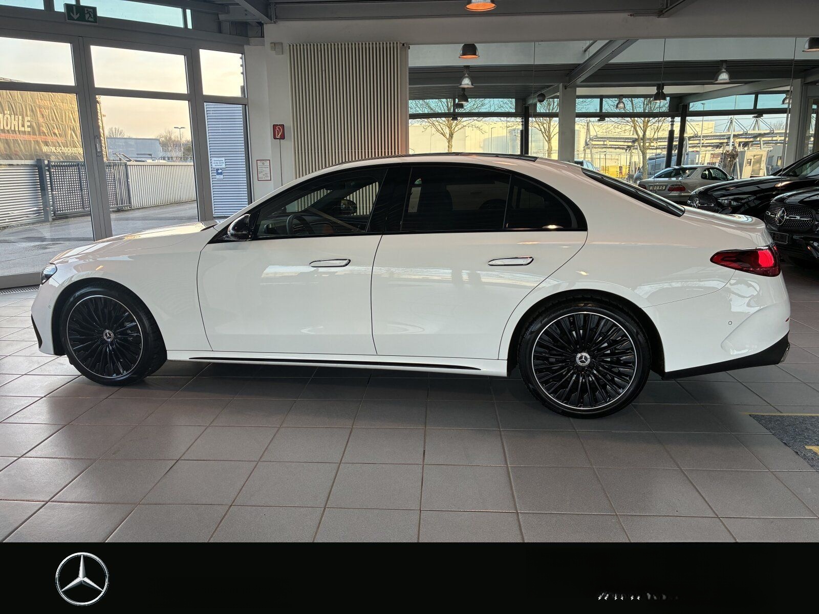 Mercedes-Benz E 220 d AMG Pano*Burm-4D*360*Digital*Memo*Distro foto 4