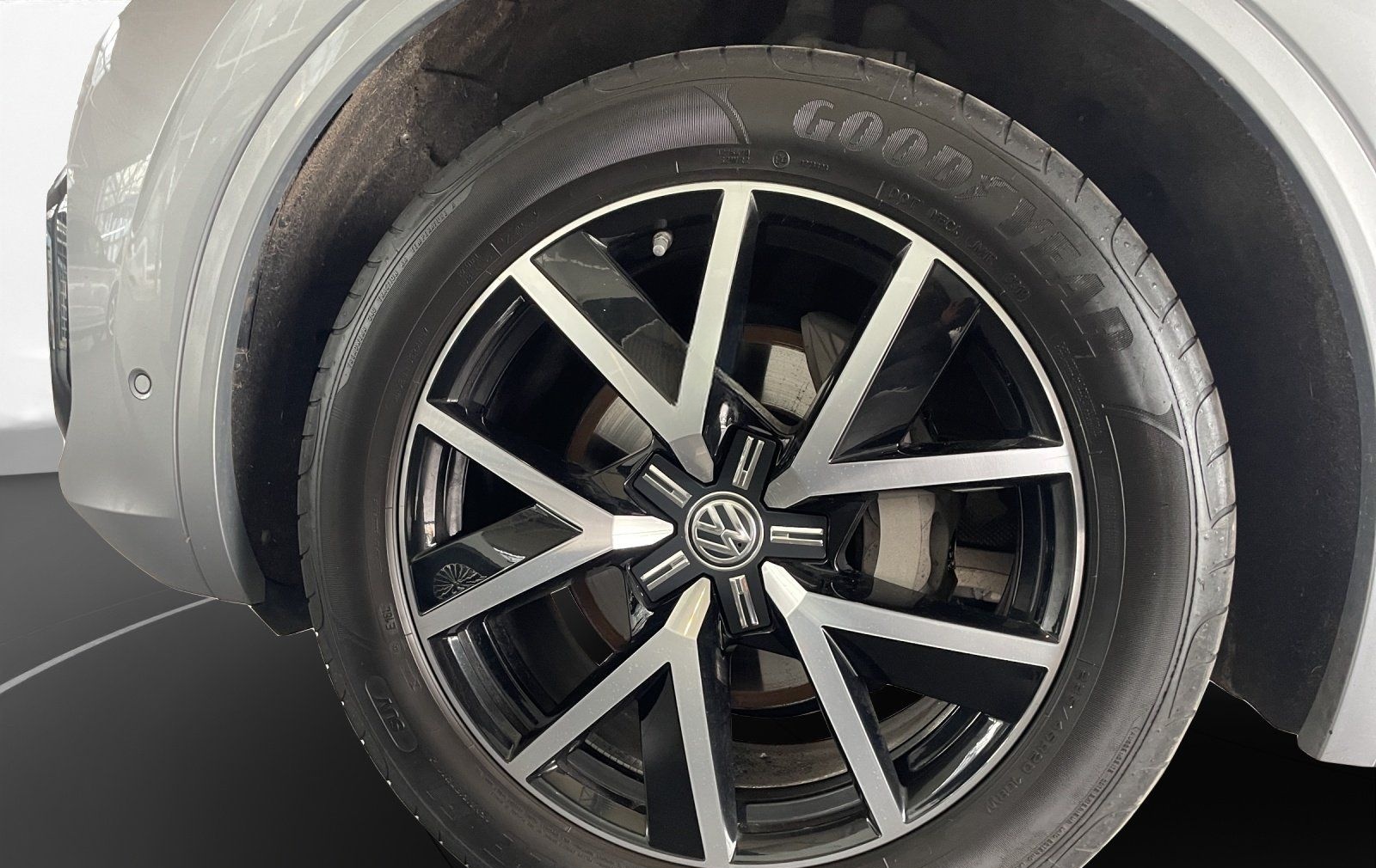 Volkswagen Touareg 3.0 TDI 4MOTION R-Line | STANDH. | AHK | foto 15