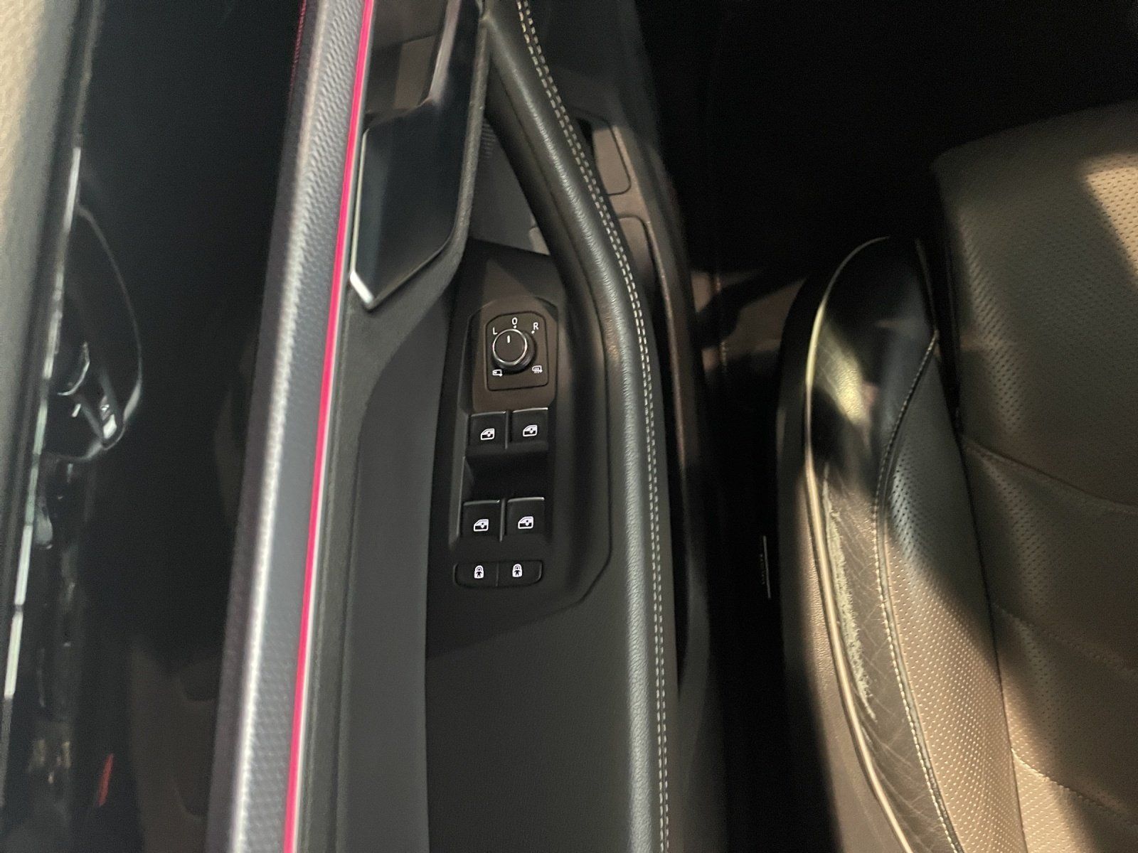 Volkswagen Touareg 3.0 TDI 4MOTION R-Line | STANDH. | AHK | foto 9