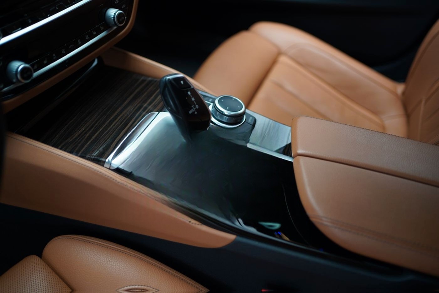 BMW 530d xDrive M Sport Standheizung+PanoramaGlasdac foto 3