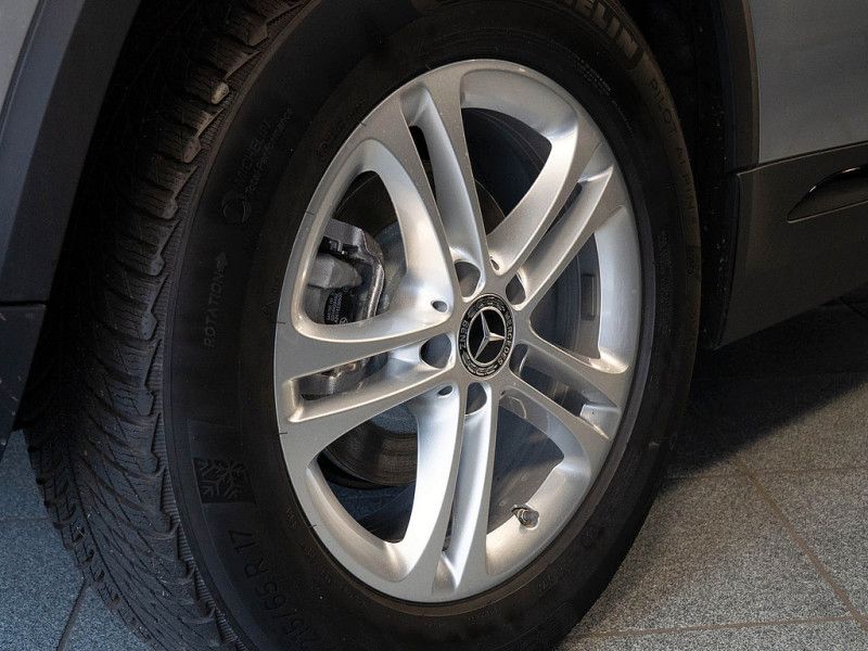 Mercedes-Benz GLA 200 NIGHT PROGRESSIVE MULTI 360 AHK DISTR foto 10