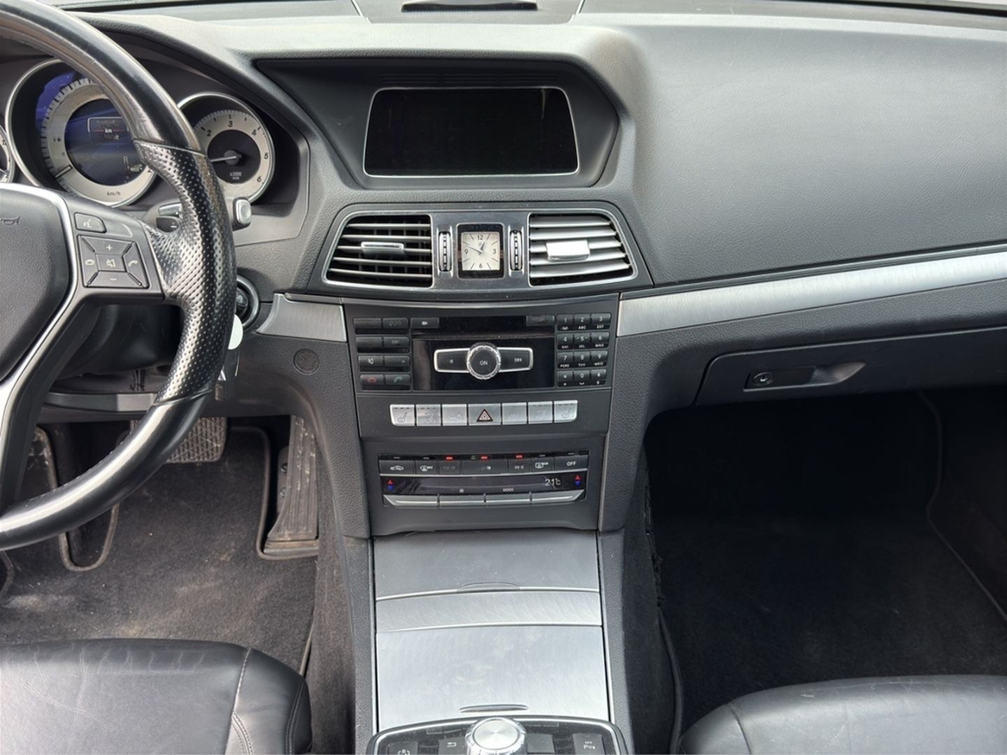 Mercedes-Benz E 220 CDI Cabrio 7G Airscarf LED Multikontursitz foto 15