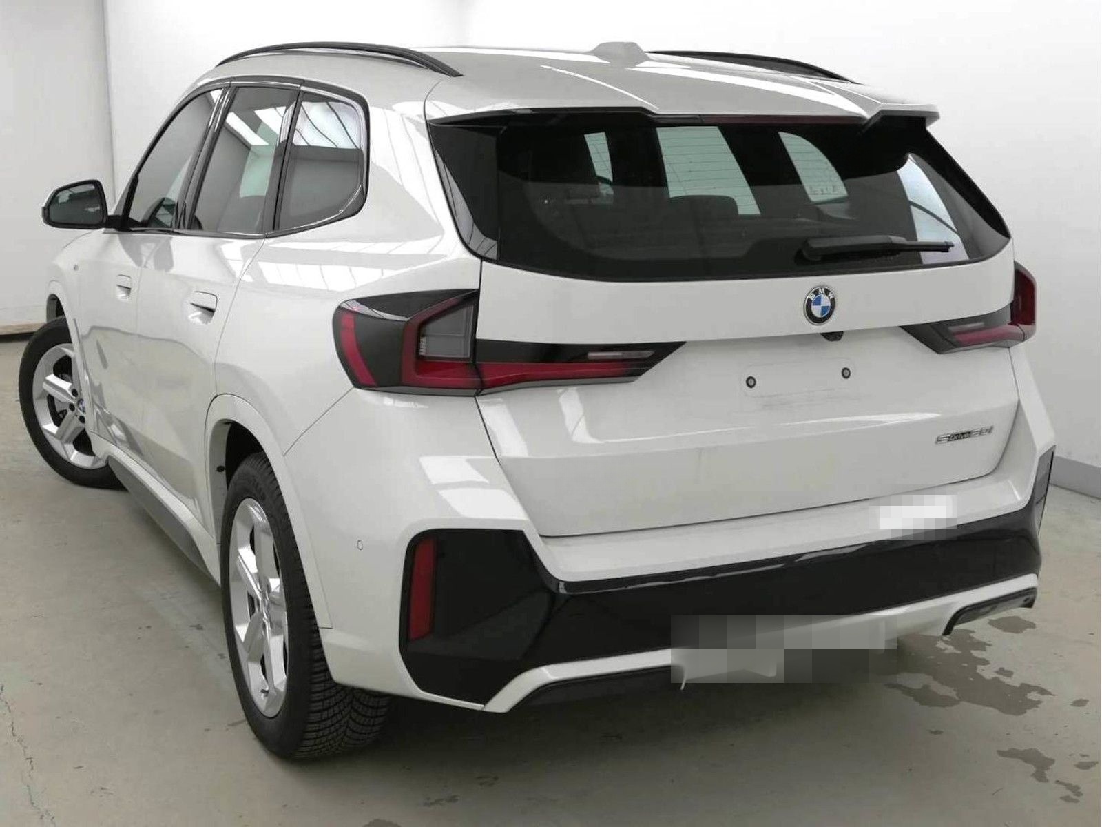 BMW X1 sDrive 20i M Sport HeadUp ACC 360°Kam eSitze foto 4
