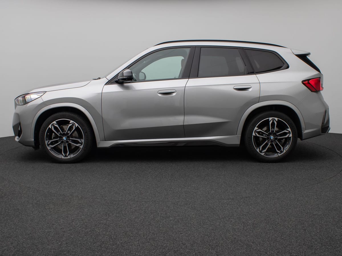 BMW X1 xD23i M Sport 360°HUD DAB H K AHK Komfort 19 foto 11