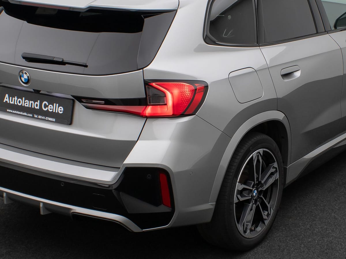 BMW X1 xD23i M Sport 360°HUD DAB H K AHK Komfort 19 foto 15