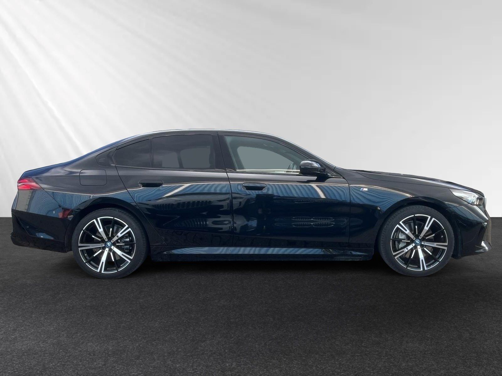 BMW 550e xDrive M Sport|AHK|Pano|Autobahnass.|H/K foto 2