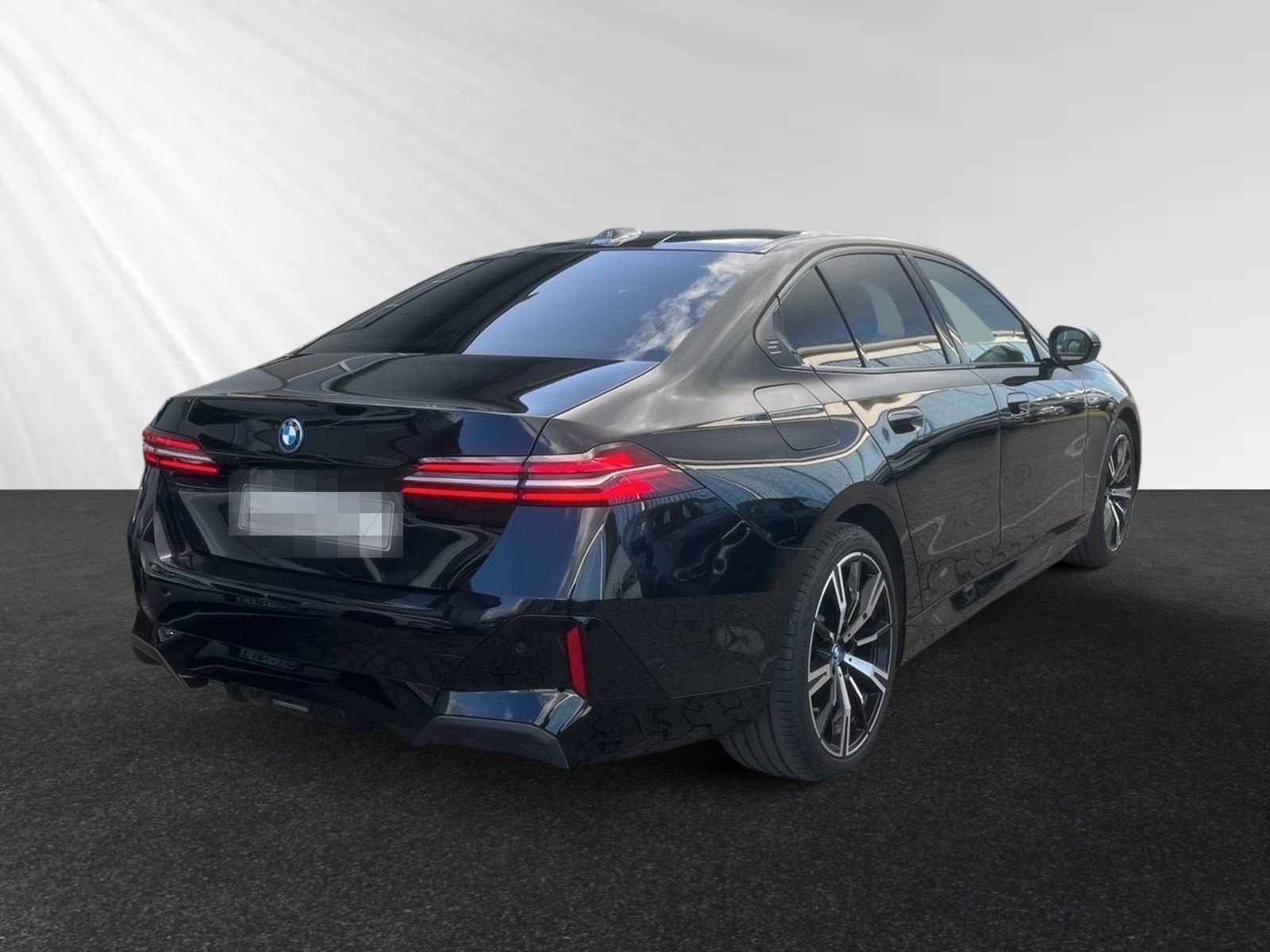 BMW 550e xDrive M Sport|AHK|Pano|Autobahnass.|H/K foto 3