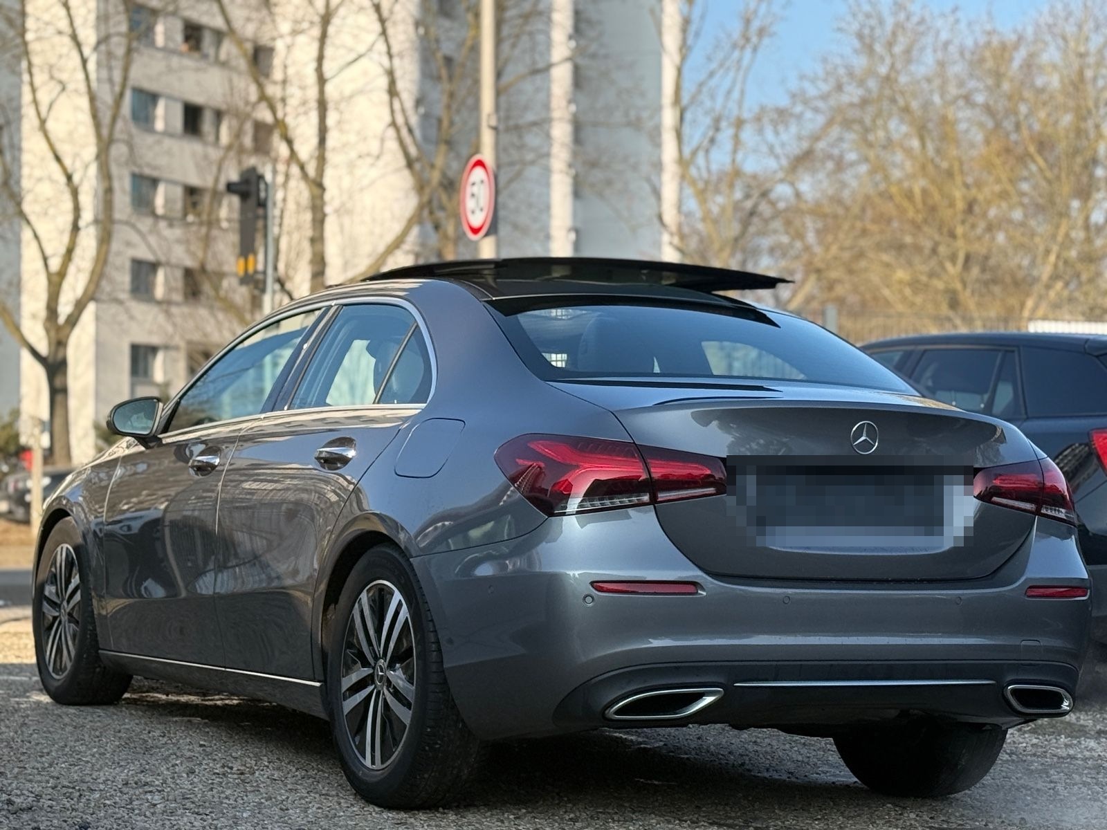 Mercedes-Benz A 180 A Limousine PANO MEMORY MULTIBEAM KAMERA foto 3