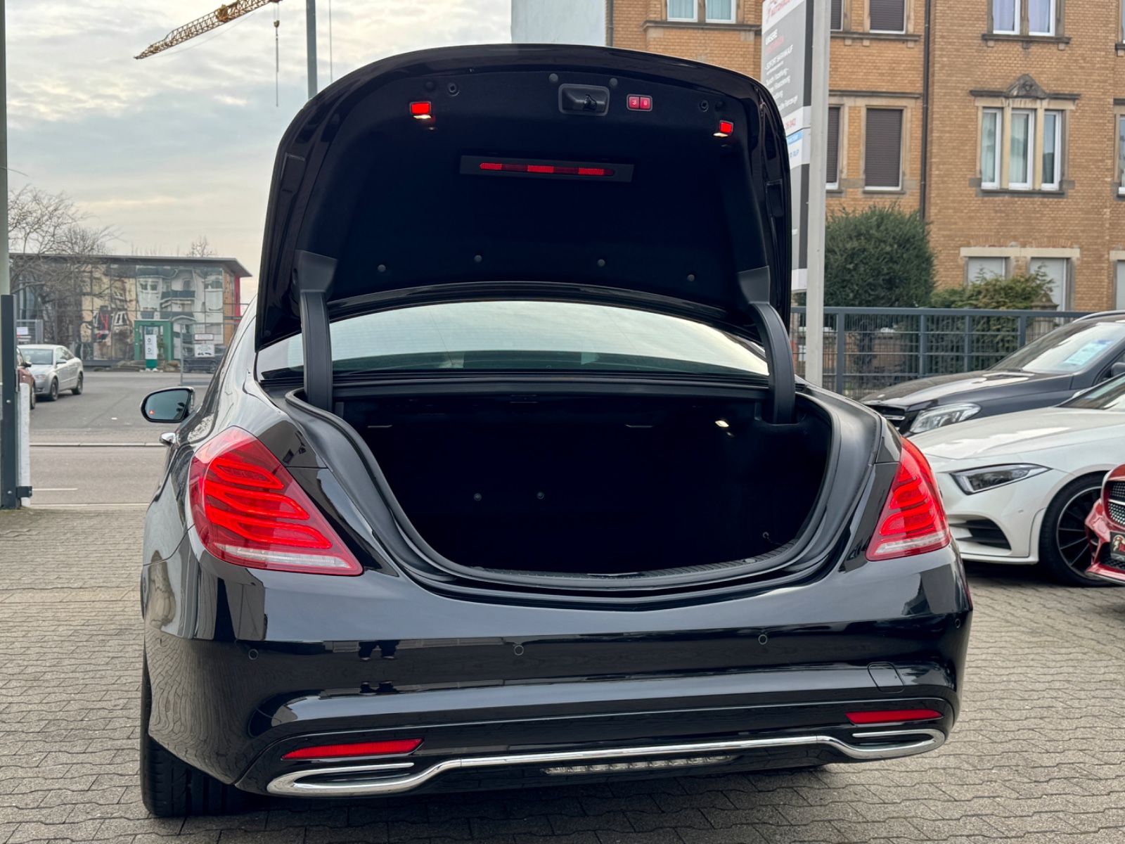 Mercedes-Benz S 350d AMG-LINE*9G*1HD*HUD*PANO*MASSA*DISTR*360° foto 16