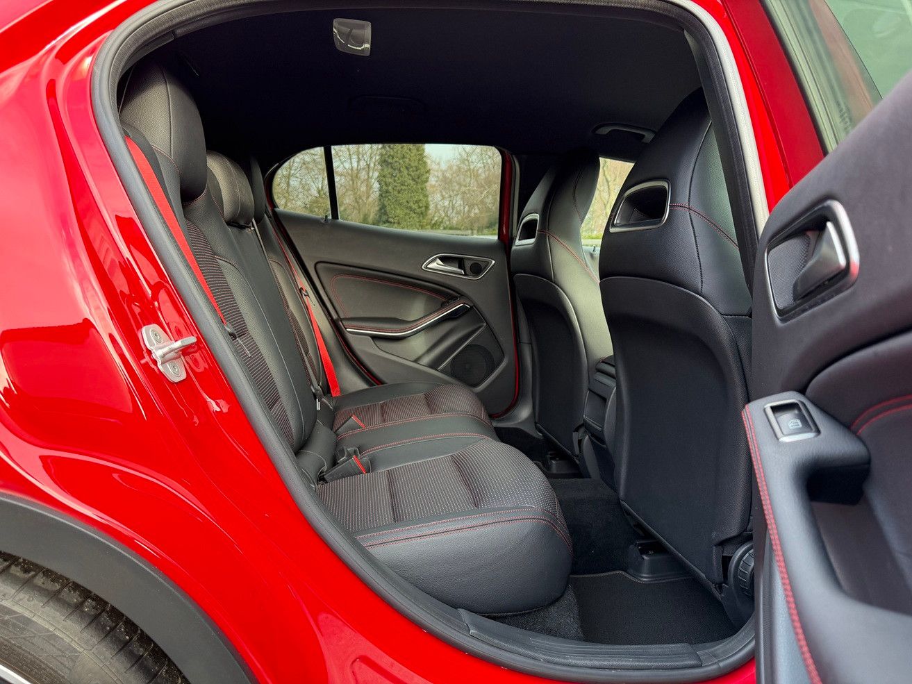 Mercedes-Benz GLA 45 AMG 4M 1.Hand DTR/Leder/Kamera/20'/Night foto 36
