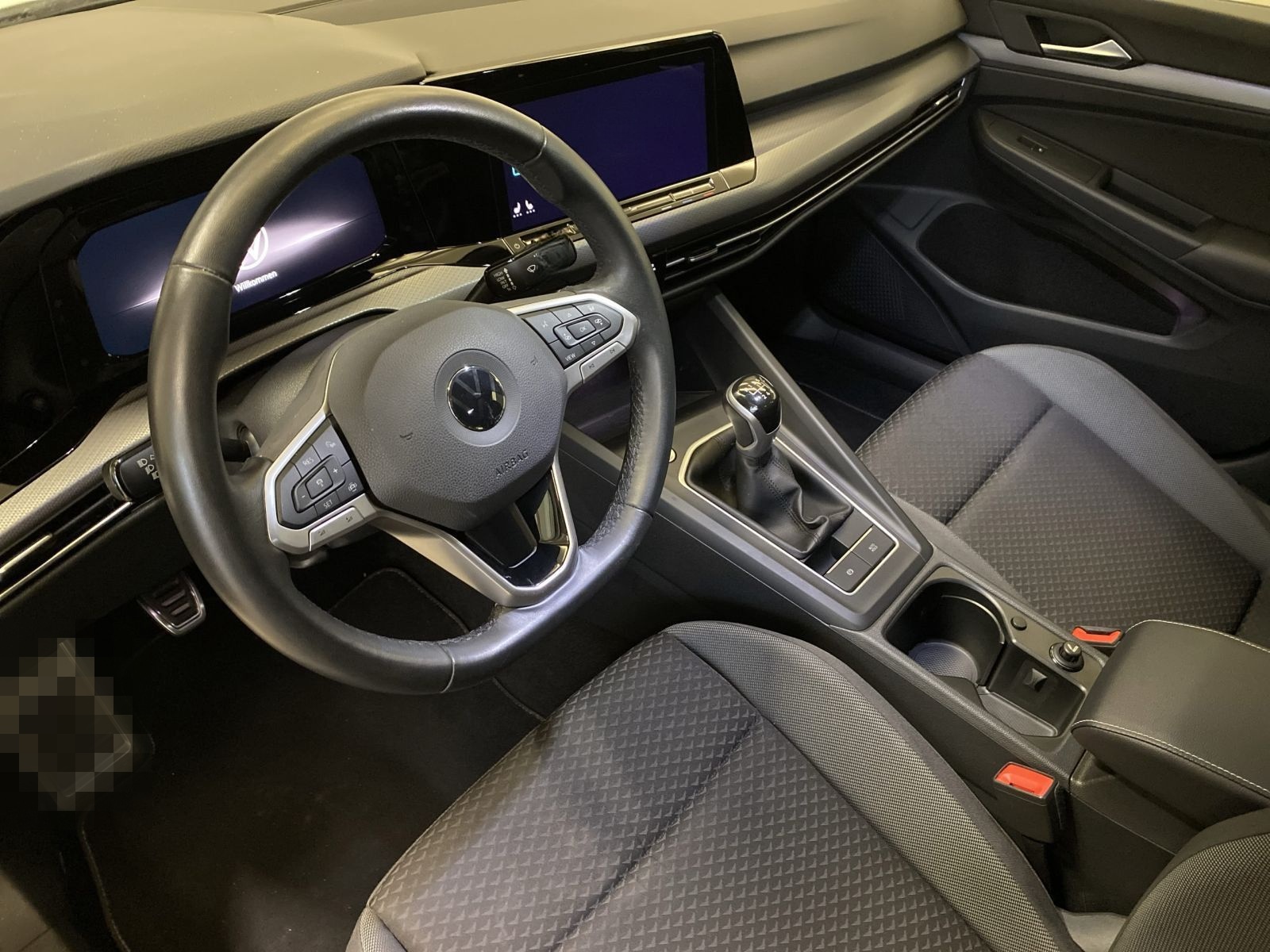 Volkswagen Golf VIII 1.5 TSI Active *AHK*ACC*PDC*RFK*Navi foto 5