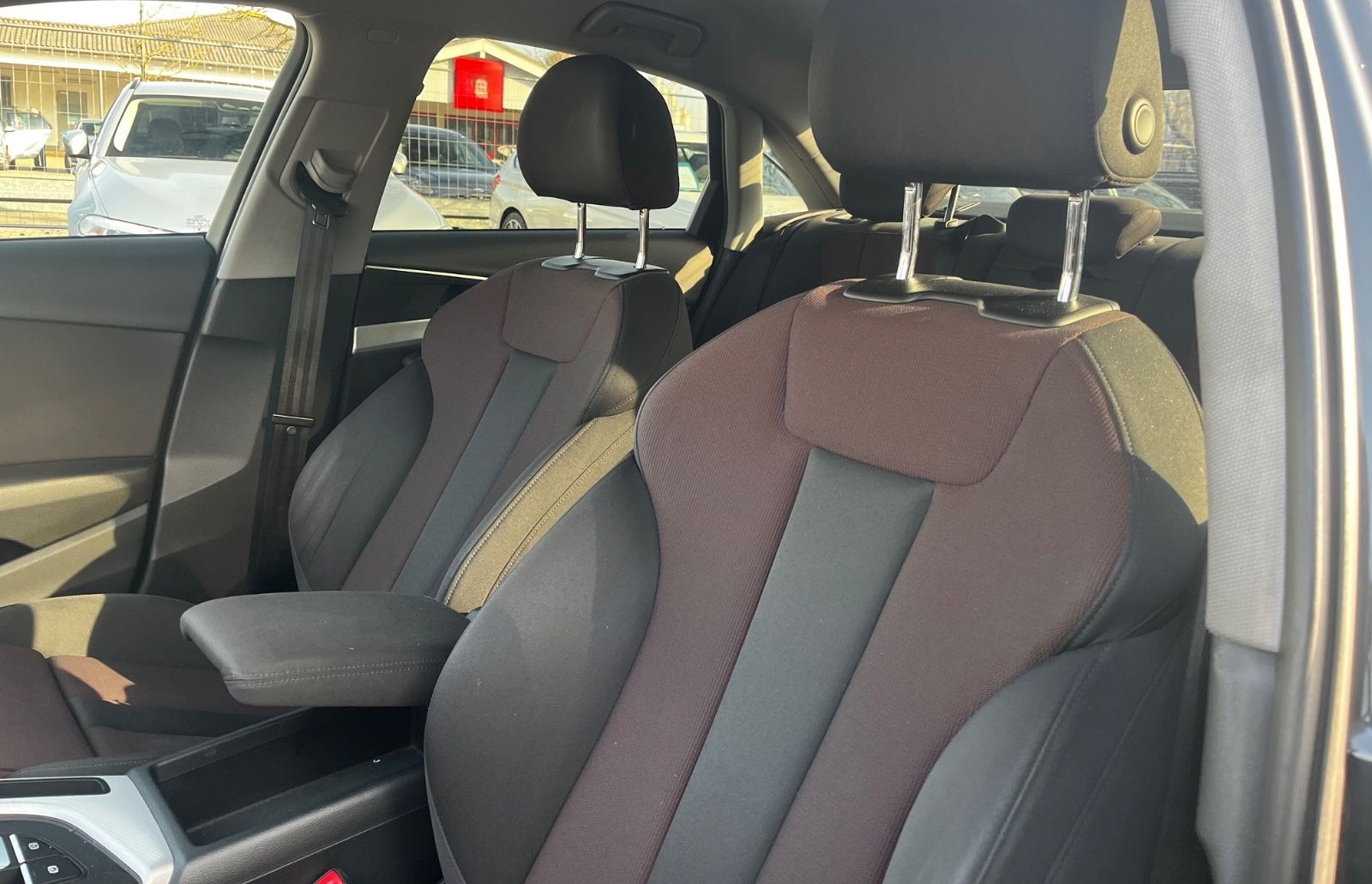 Audi A4 Lim. 35 TDI sport *Xenon/Navi/PDC* foto 9