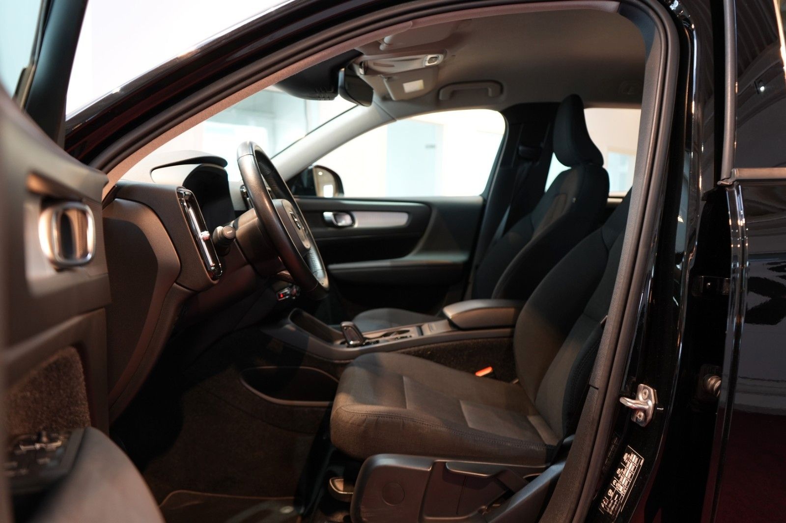 Volvo XC 40 D3 Geartronic Momentum *LED*Virtual*Navi* foto 11