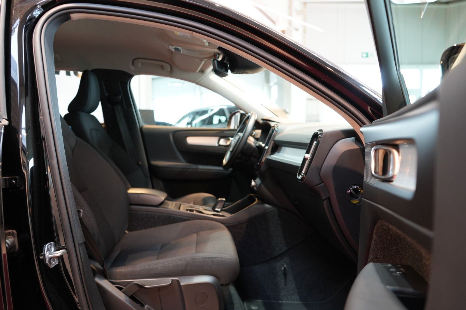 Volvo XC 40 D3 Geartronic Momentum *LED*Virtual*Navi* foto 8