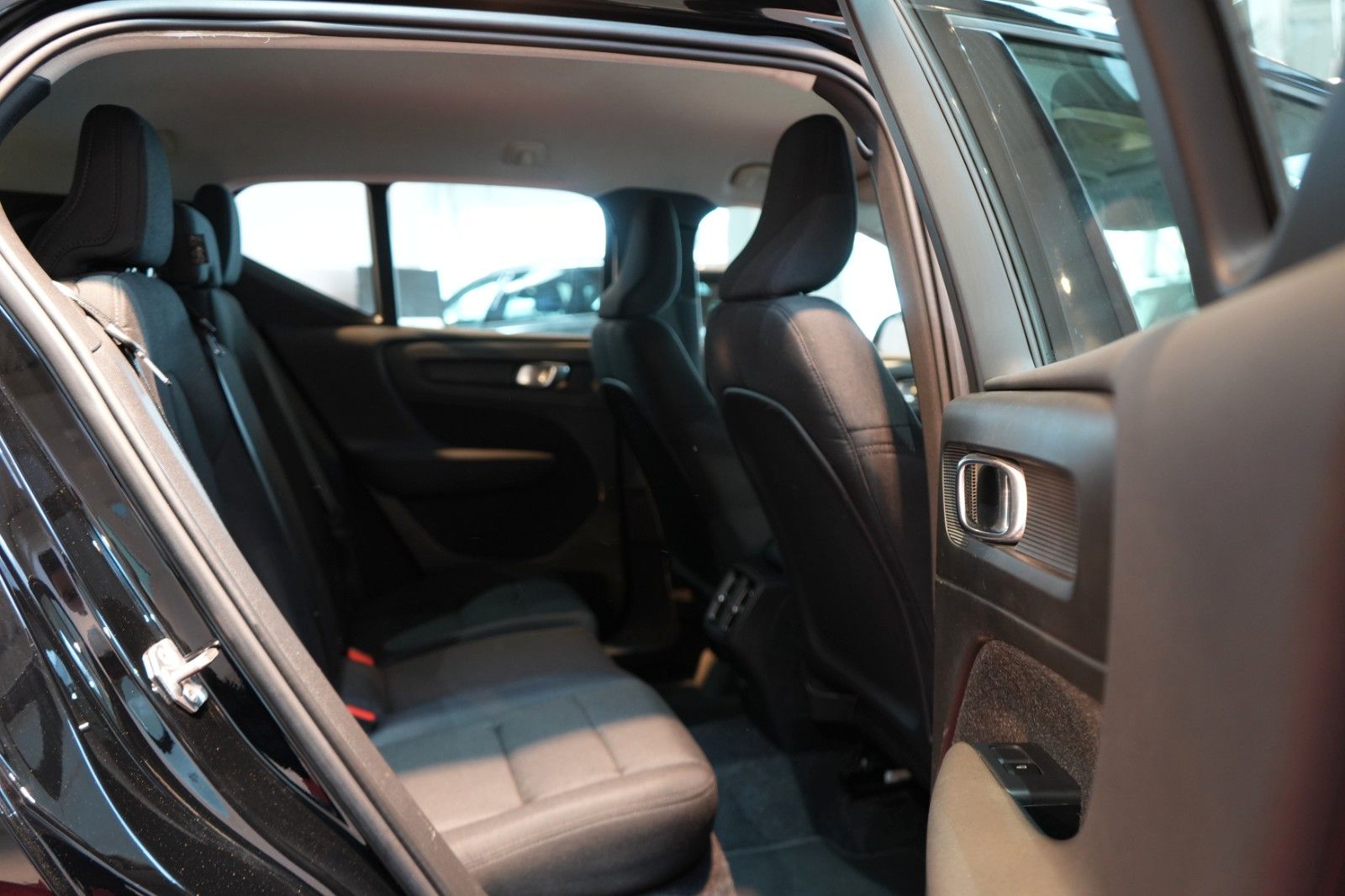 Volvo XC 40 D3 Geartronic Momentum *LED*Virtual*Navi* foto 10