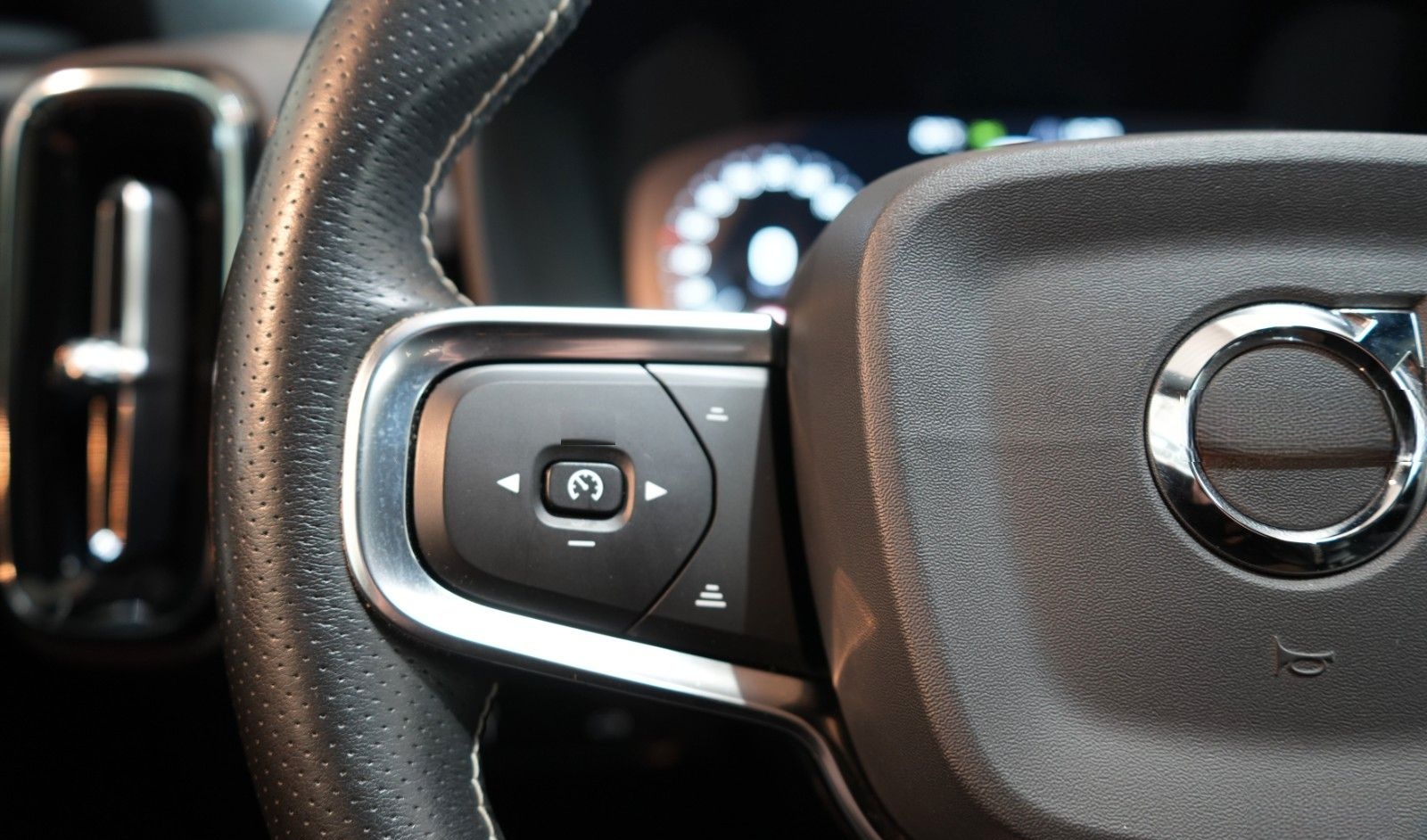 Volvo XC 40 T4 Geartronic R-Design *LED*Virtual*Navi* foto 20