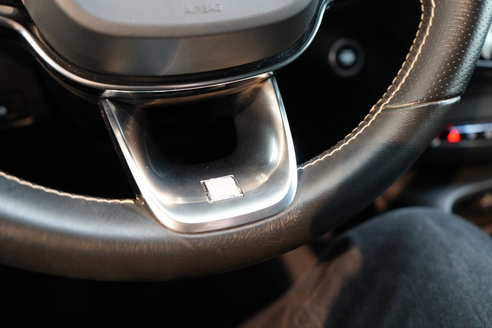 Volvo XC 40 T4 Geartronic R-Design *LED*Virtual*Navi* foto 21