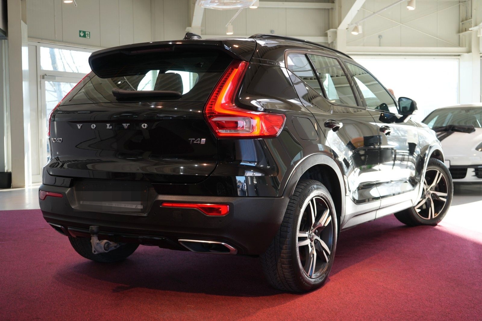 Volvo XC 40 T4 Geartronic R-Design *LED*Virtual*Navi* foto 4