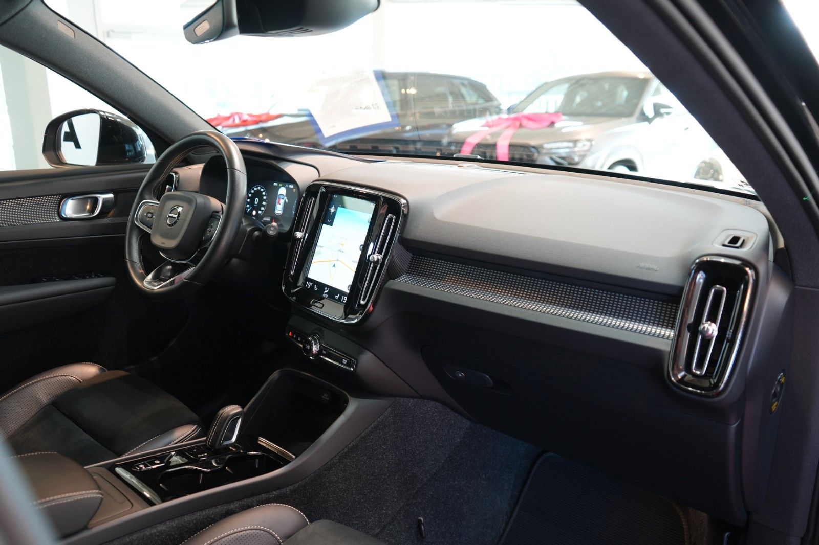 Volvo XC 40 T4 Geartronic R-Design *LED*Virtual*Navi* foto 10