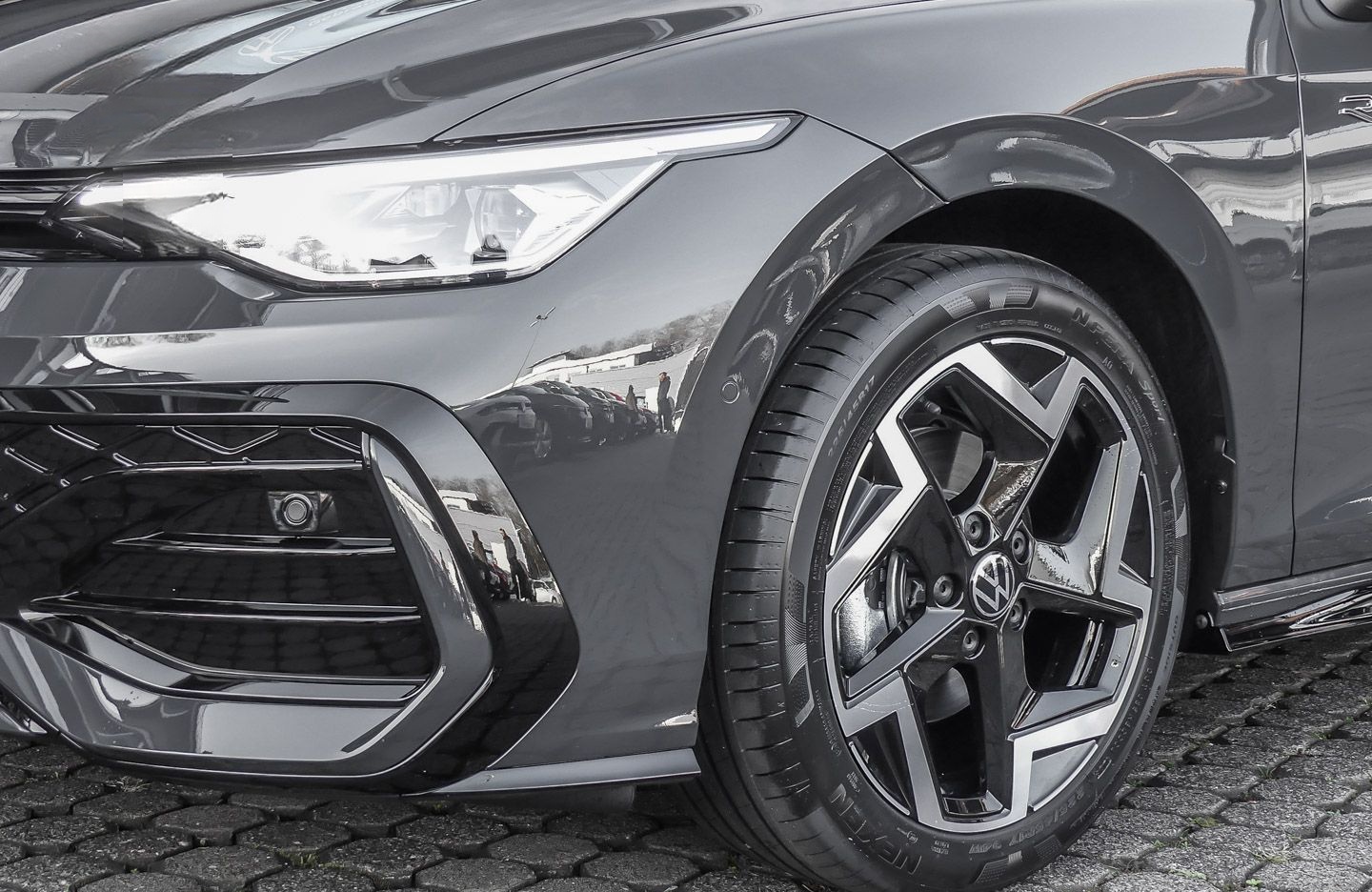 Volkswagen Golf Variant 1.5 eTSI R-Line DSG AHK foto 7